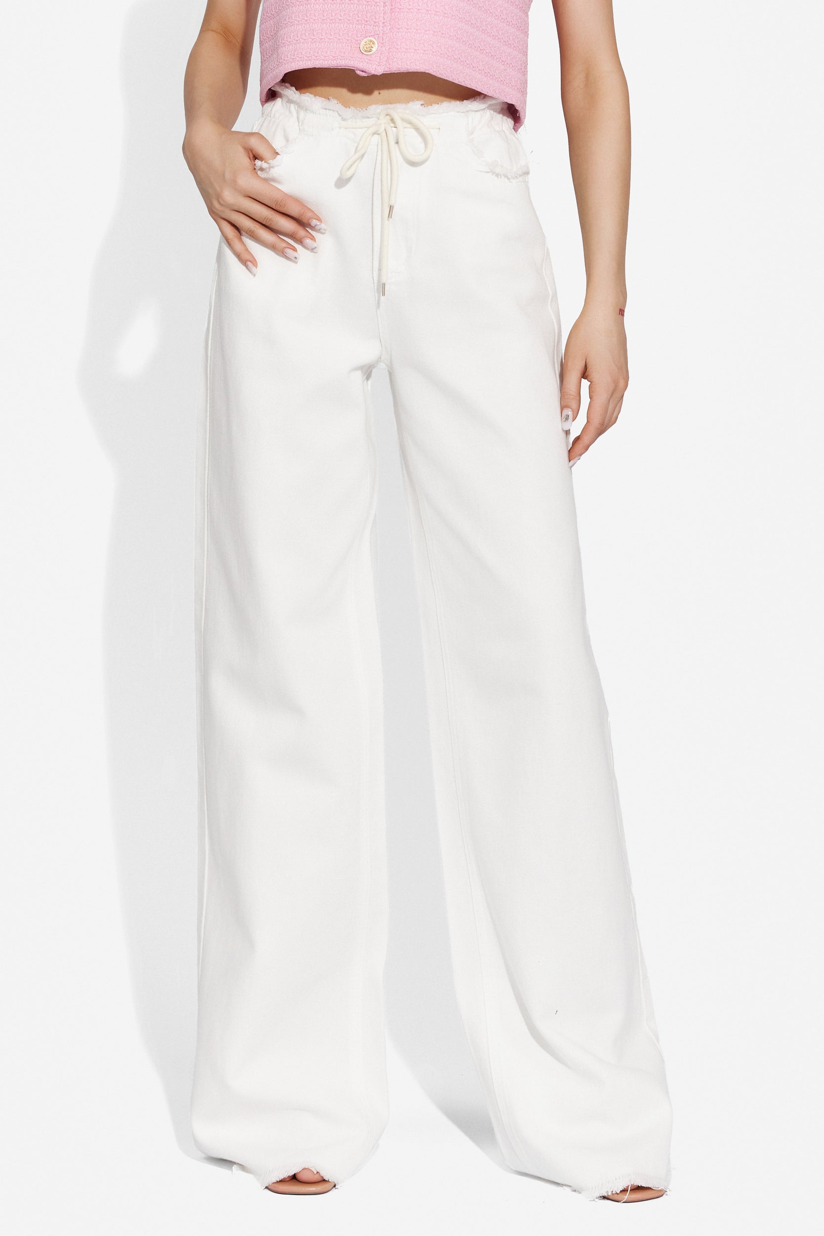 Liviana Bogas casual white jeans for women