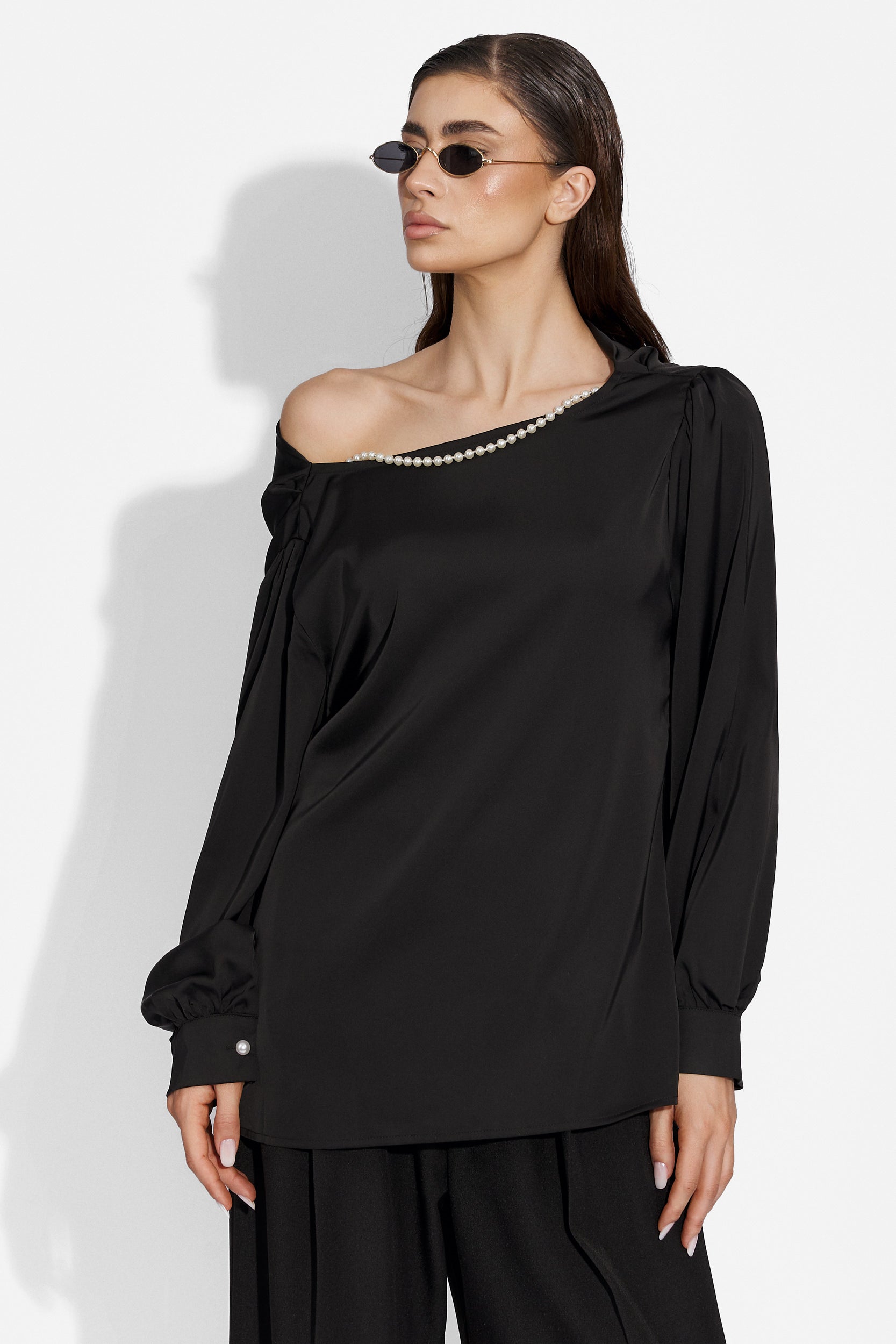 Elegant black ladies shirt Anea Bogas