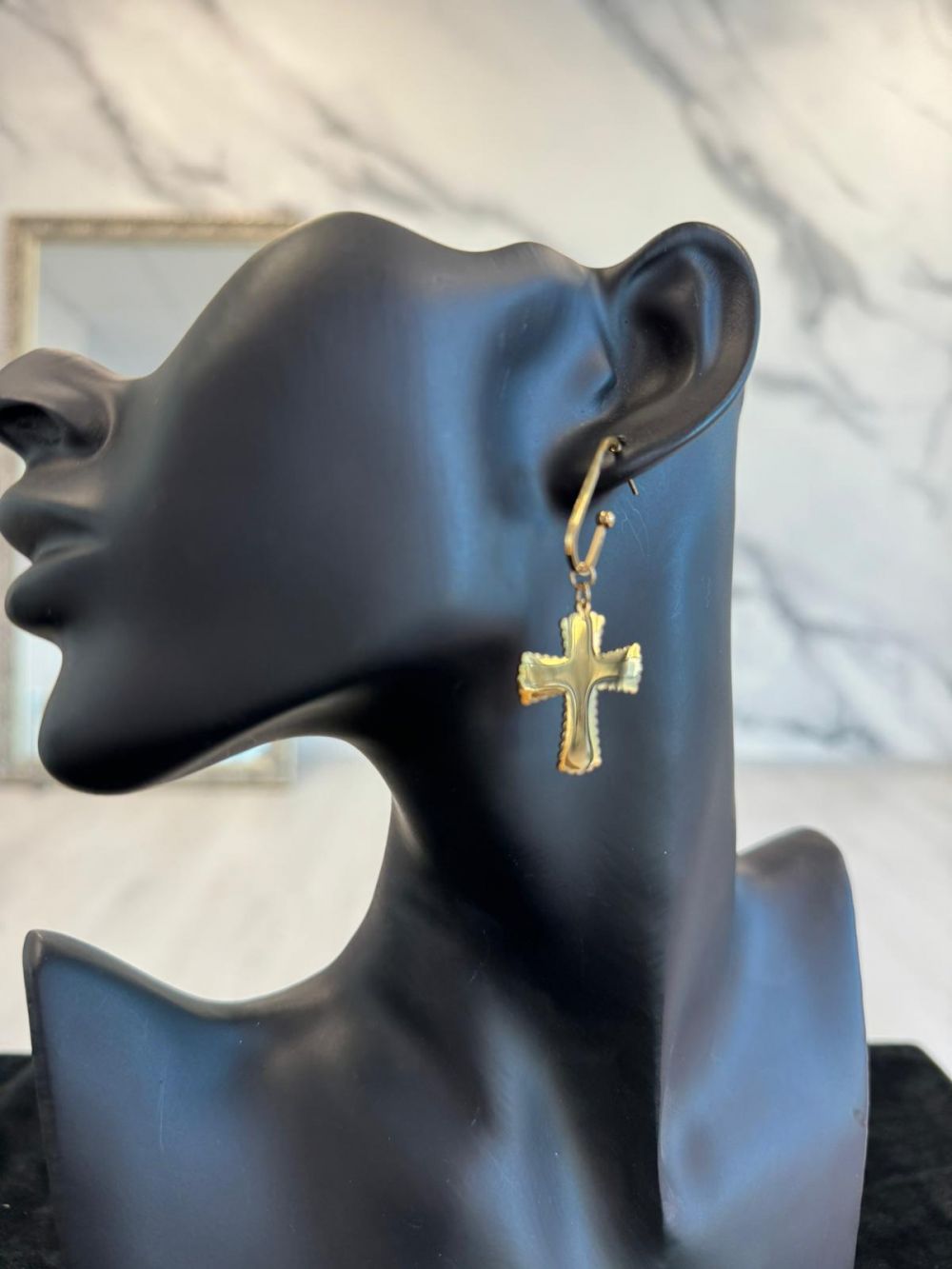 Cresia Bogas gold earrings for women