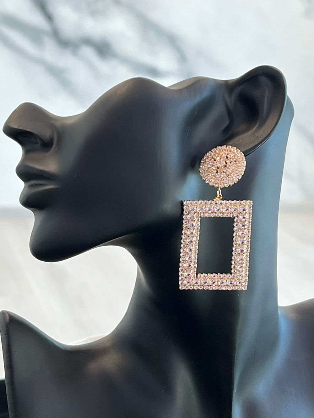 Golden earrings for women Bogas lipsticks