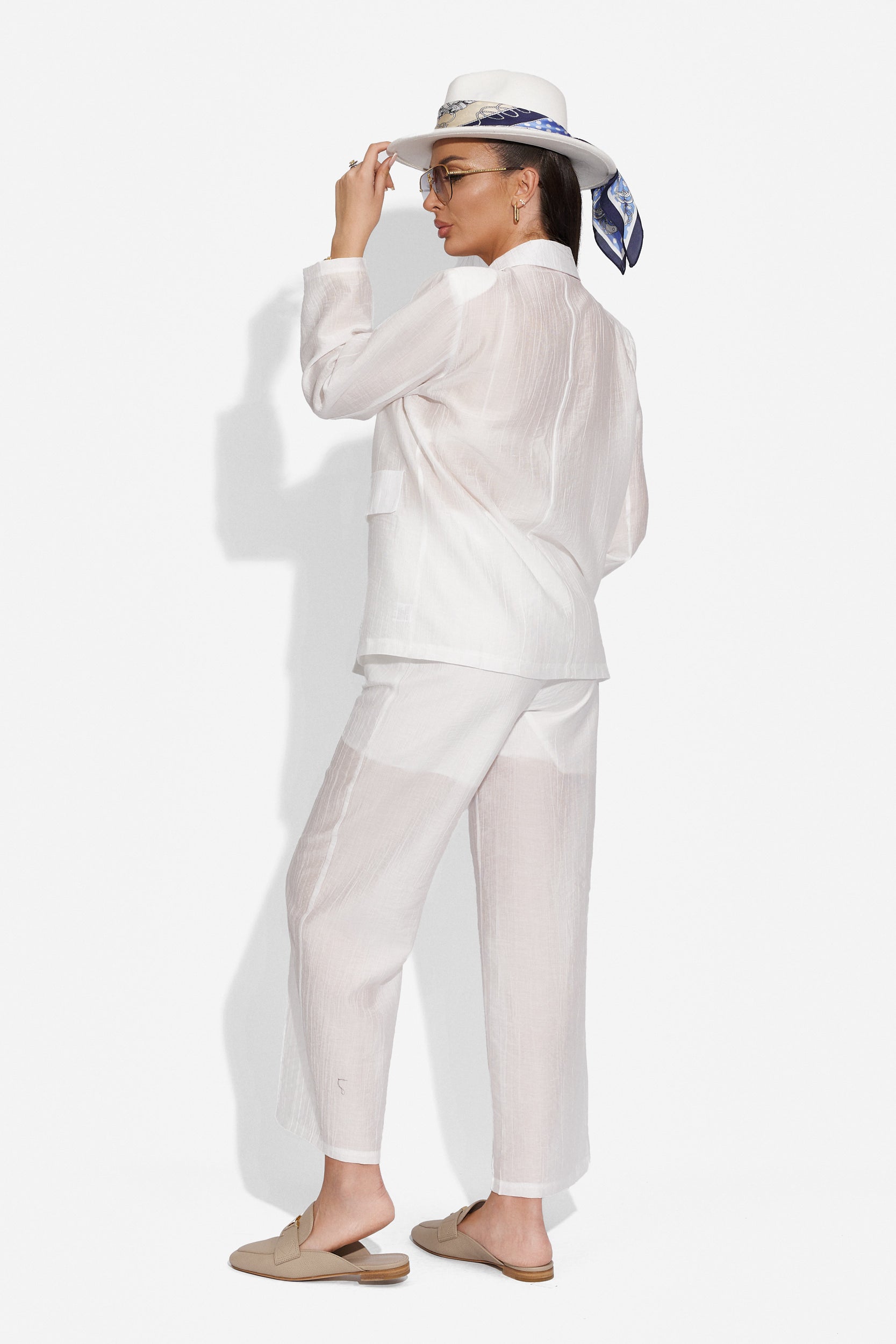 Ladies' elegant white pantsuit Salesa Bogas