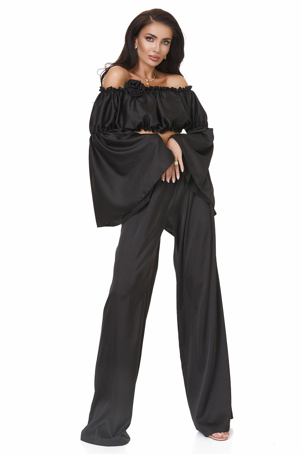 Energya Bogas elegant black ladies suit