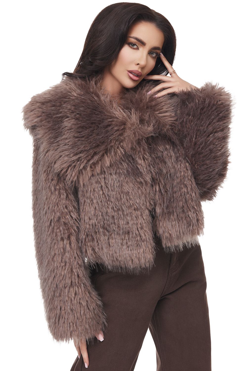 Laurete Bogas elegant brown fur coat