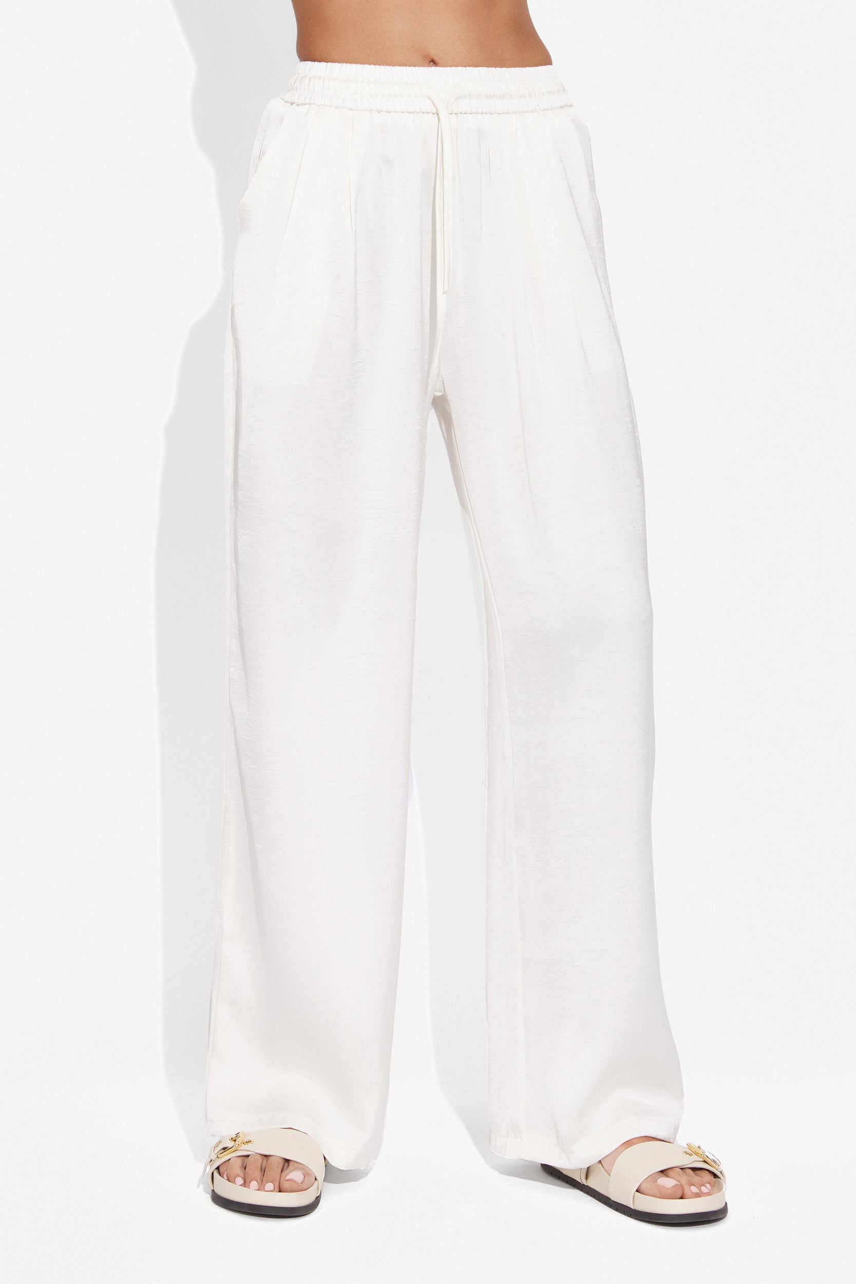 Azalea Bogas white casual women's pants