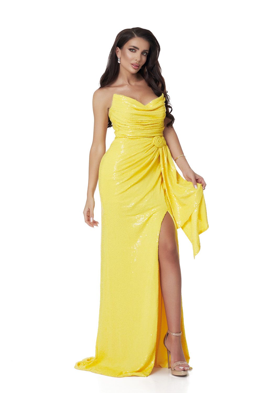 Long yellow sequin dress for women by Nicomede Bogas