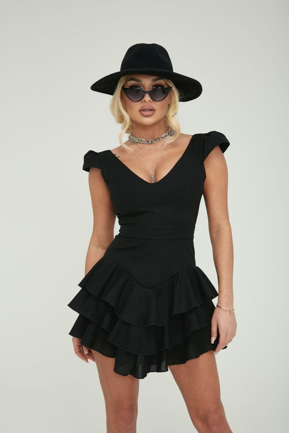 Short black dress for women Ynna Bogas