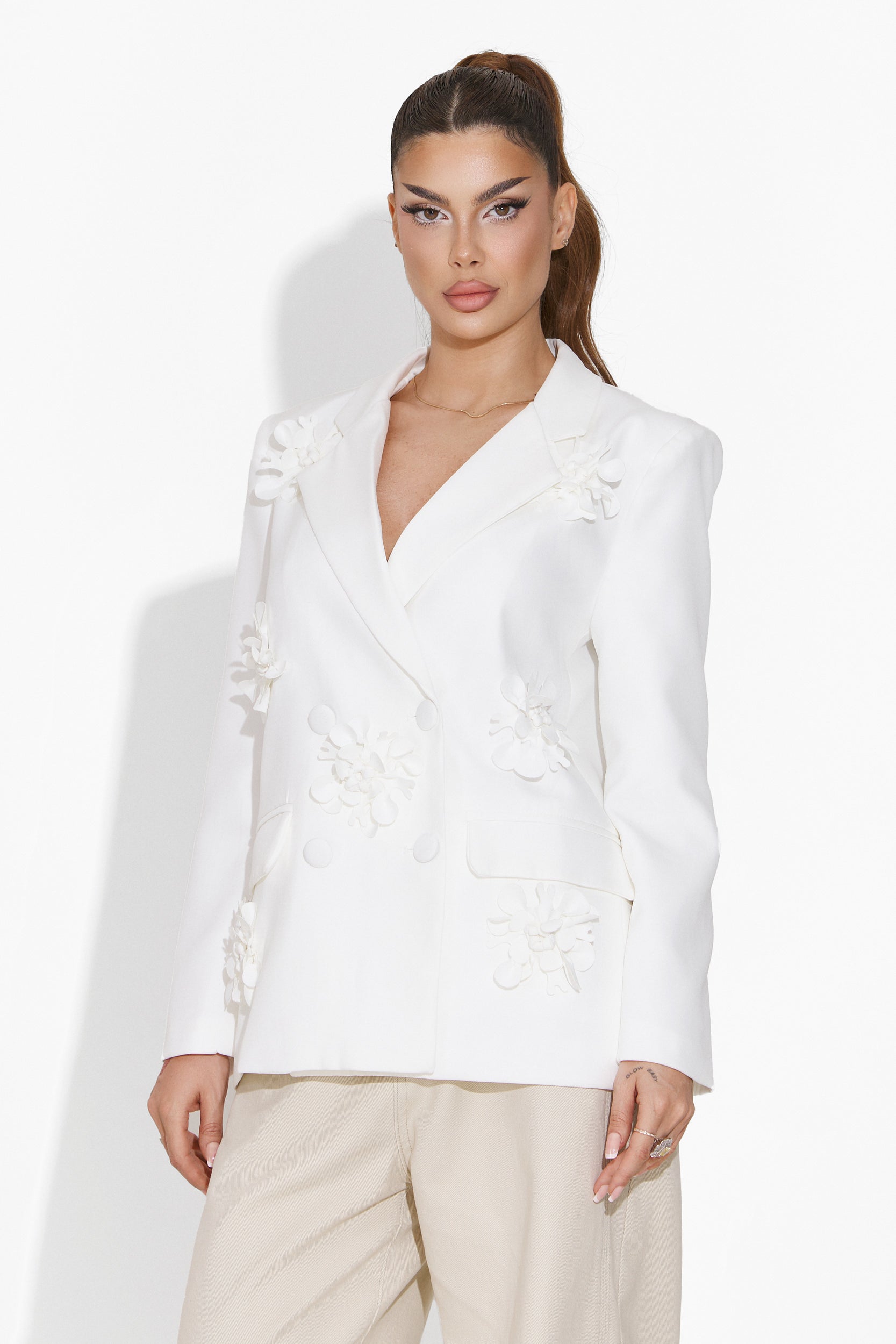 Elegant white women's blazer Evana Bogas