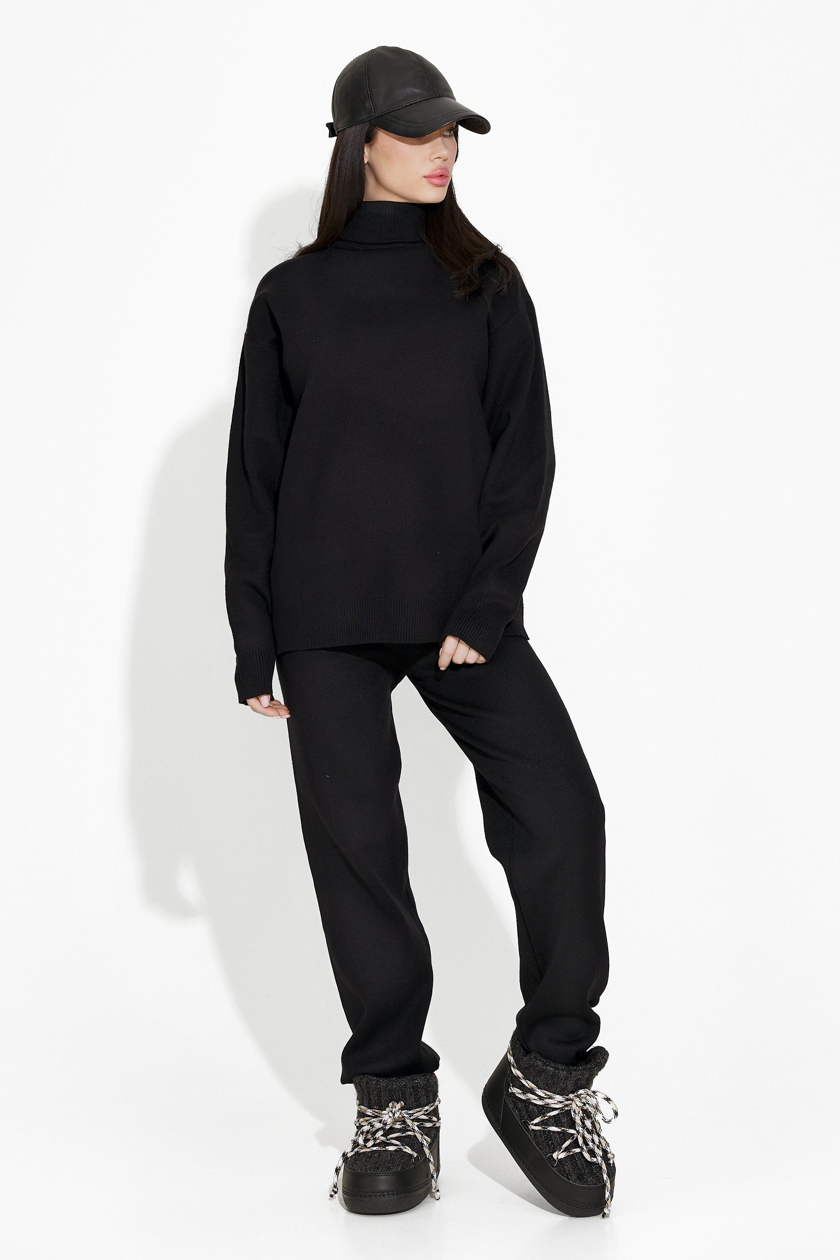 Selenia Bogas casual black women's tracksuit