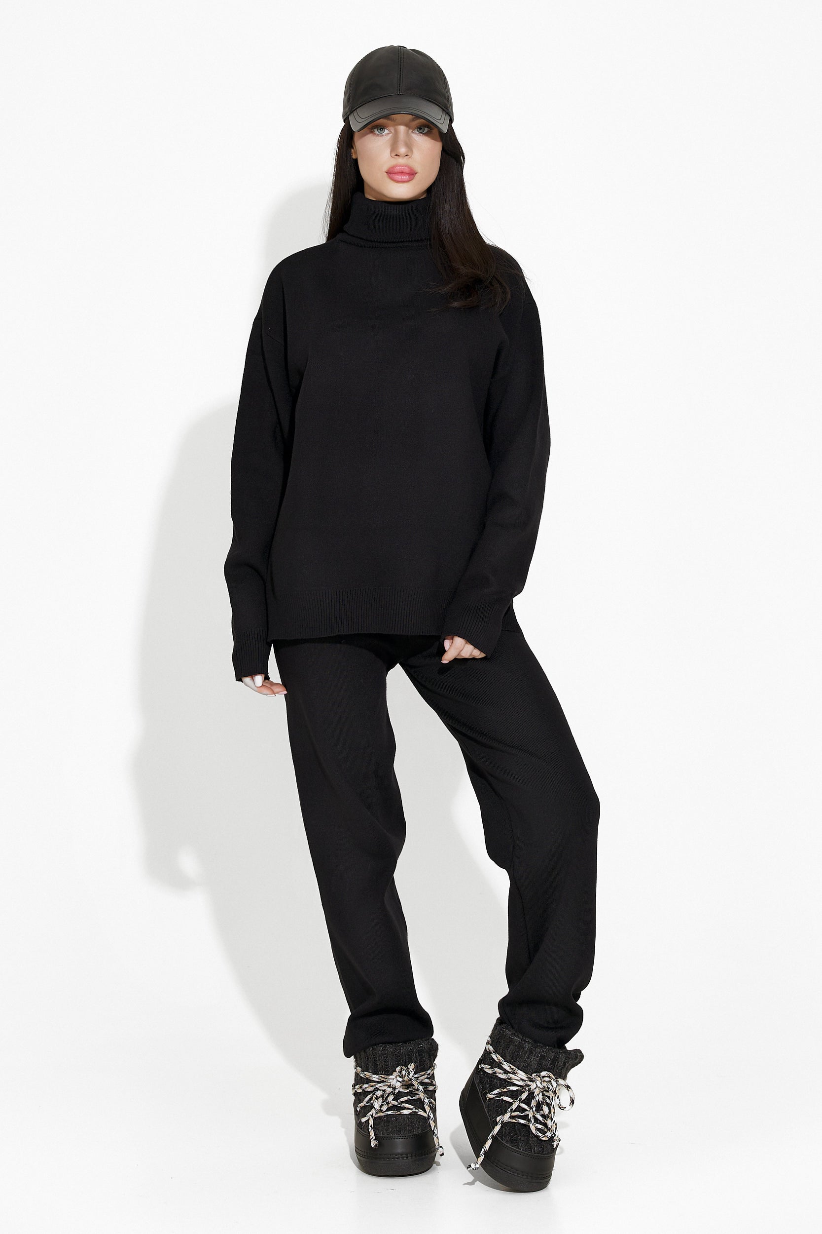 Selenia Bogas casual black women's tracksuit